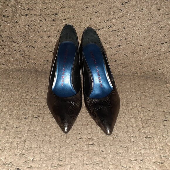 SACHA LONDON-Pewter/Silver Metallic Leather Stilettos-Floral Embossed-Sz 8-NWOB - Picture 3 of 9